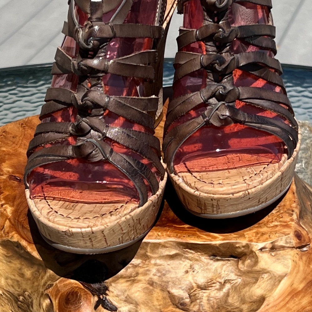Audrey Brooke Leather Gladiator Wedge Sandals DK Brown SZ 7.5 NWOT - Picture 4 of 12
